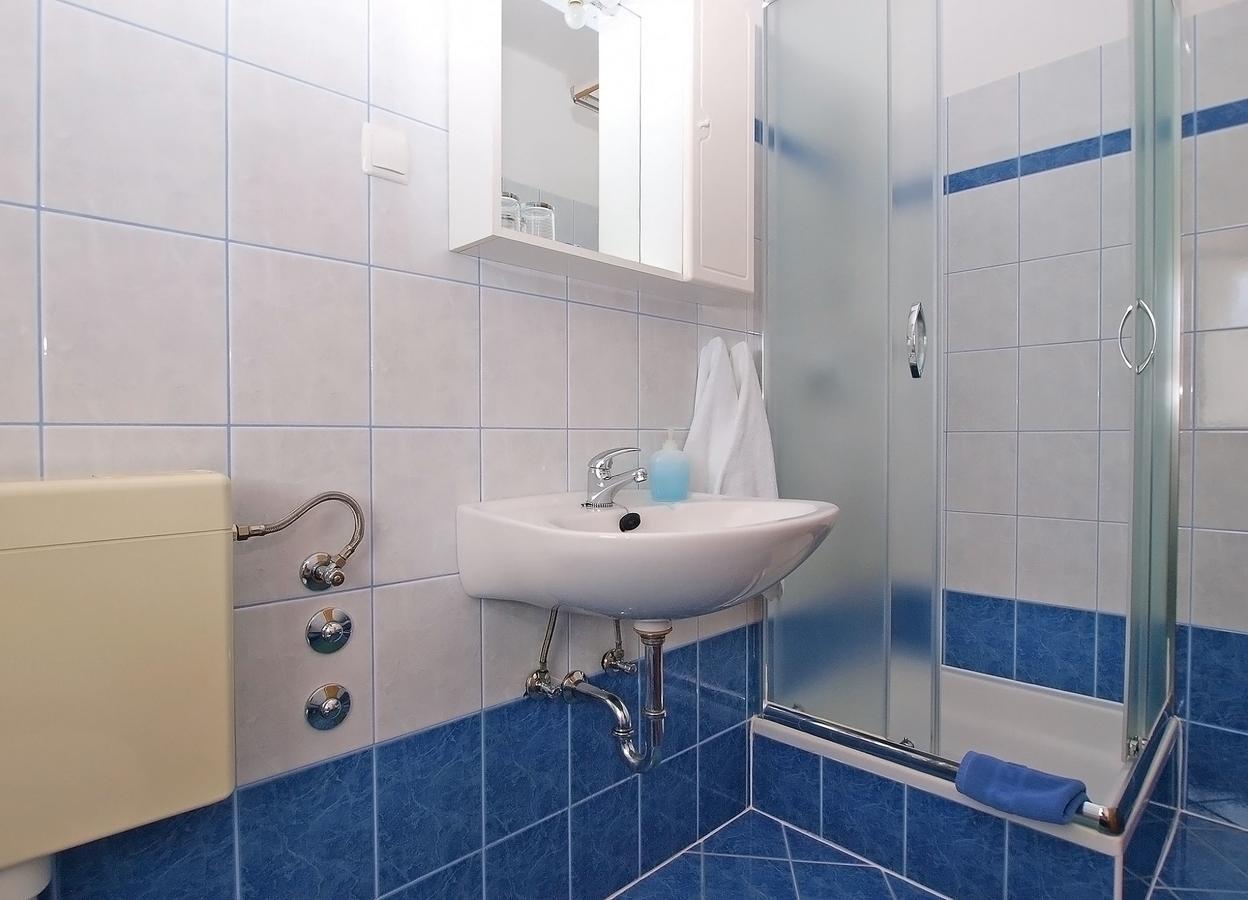 Rooms Ivica 1452 Fazana Exterior photo